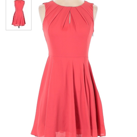 Express cocktail dress size 2, Coral Color. - Picture 5 of 5